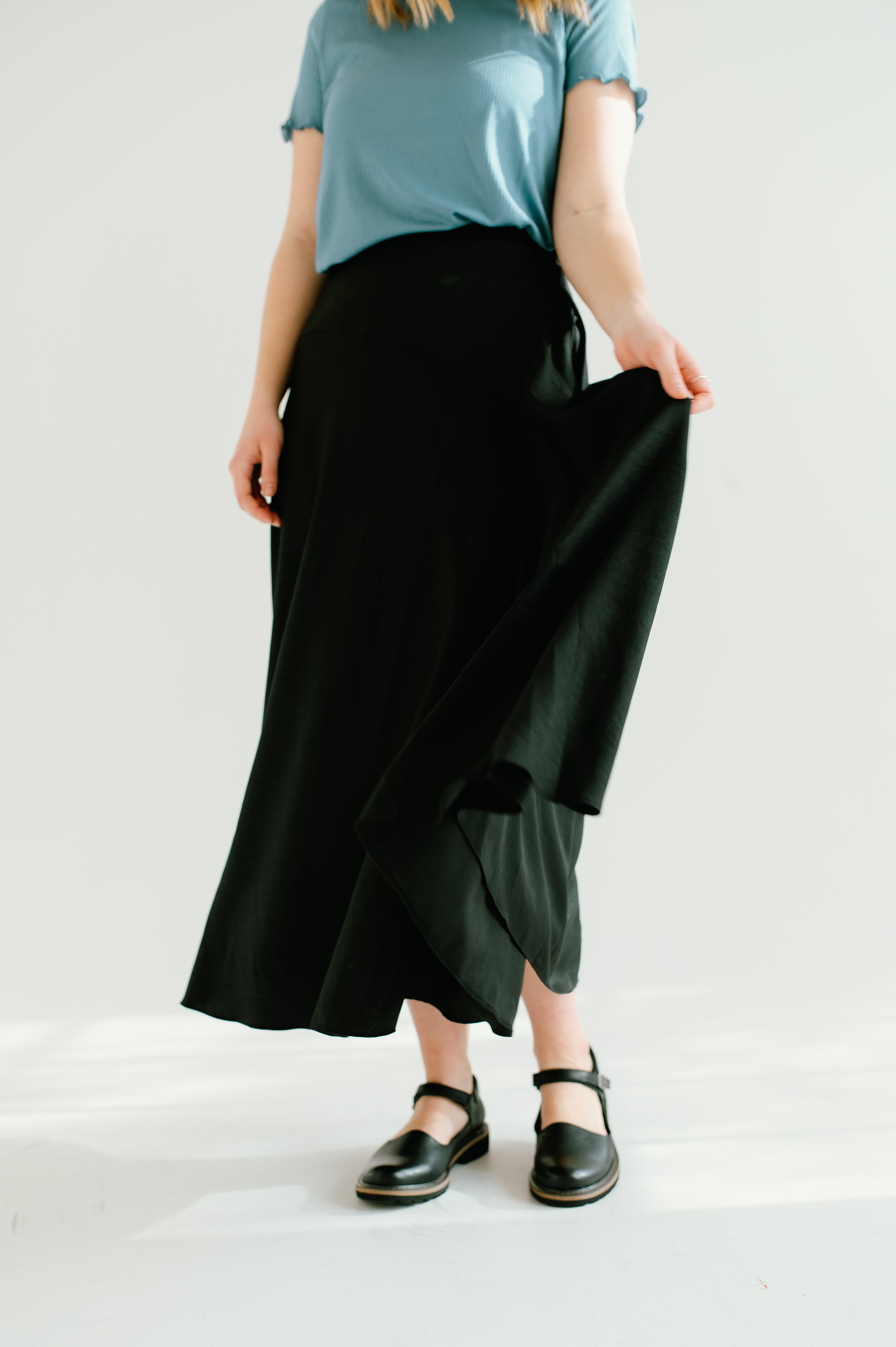 black flowy modest skirt