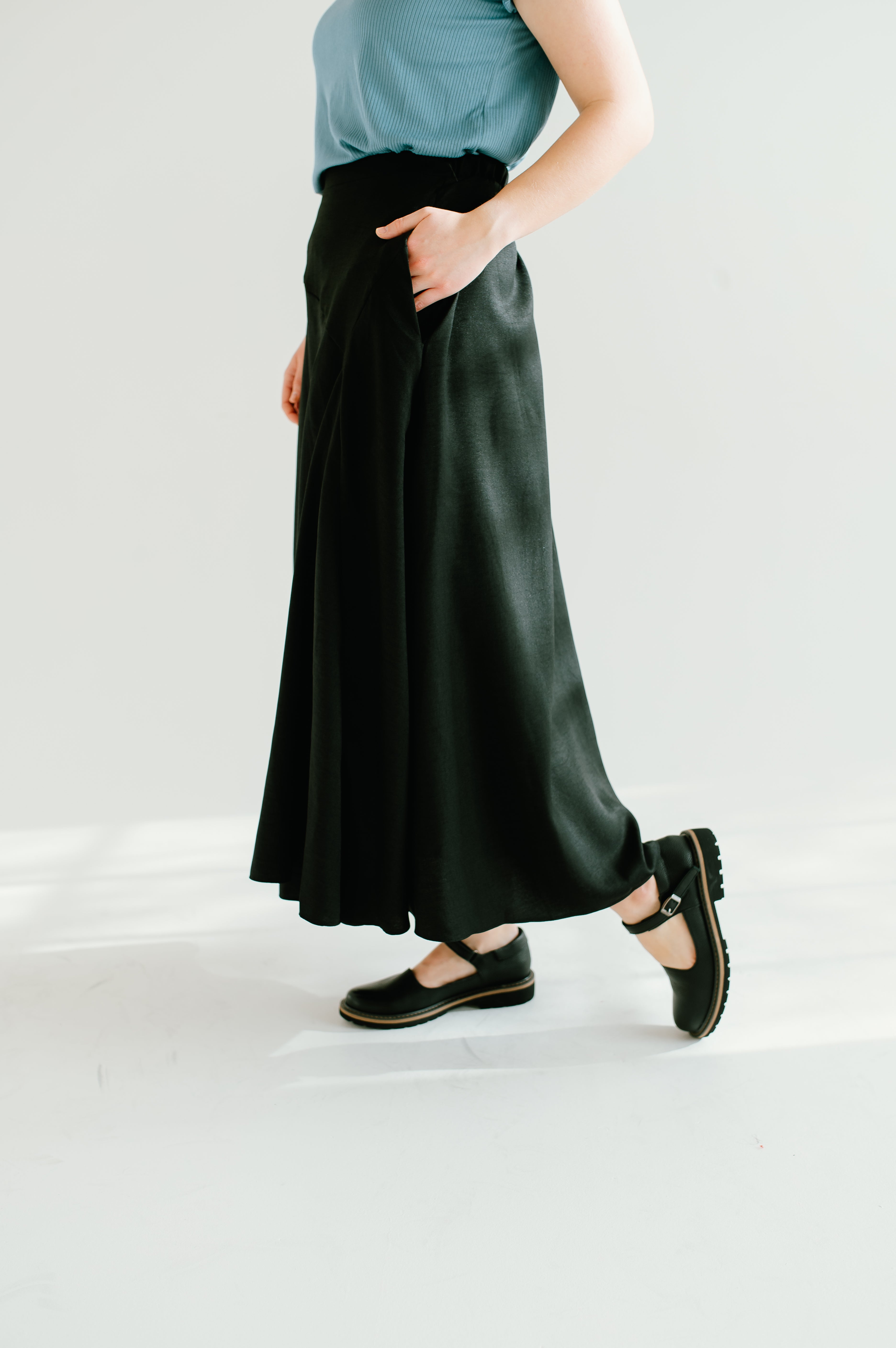 black flowy modest skirt