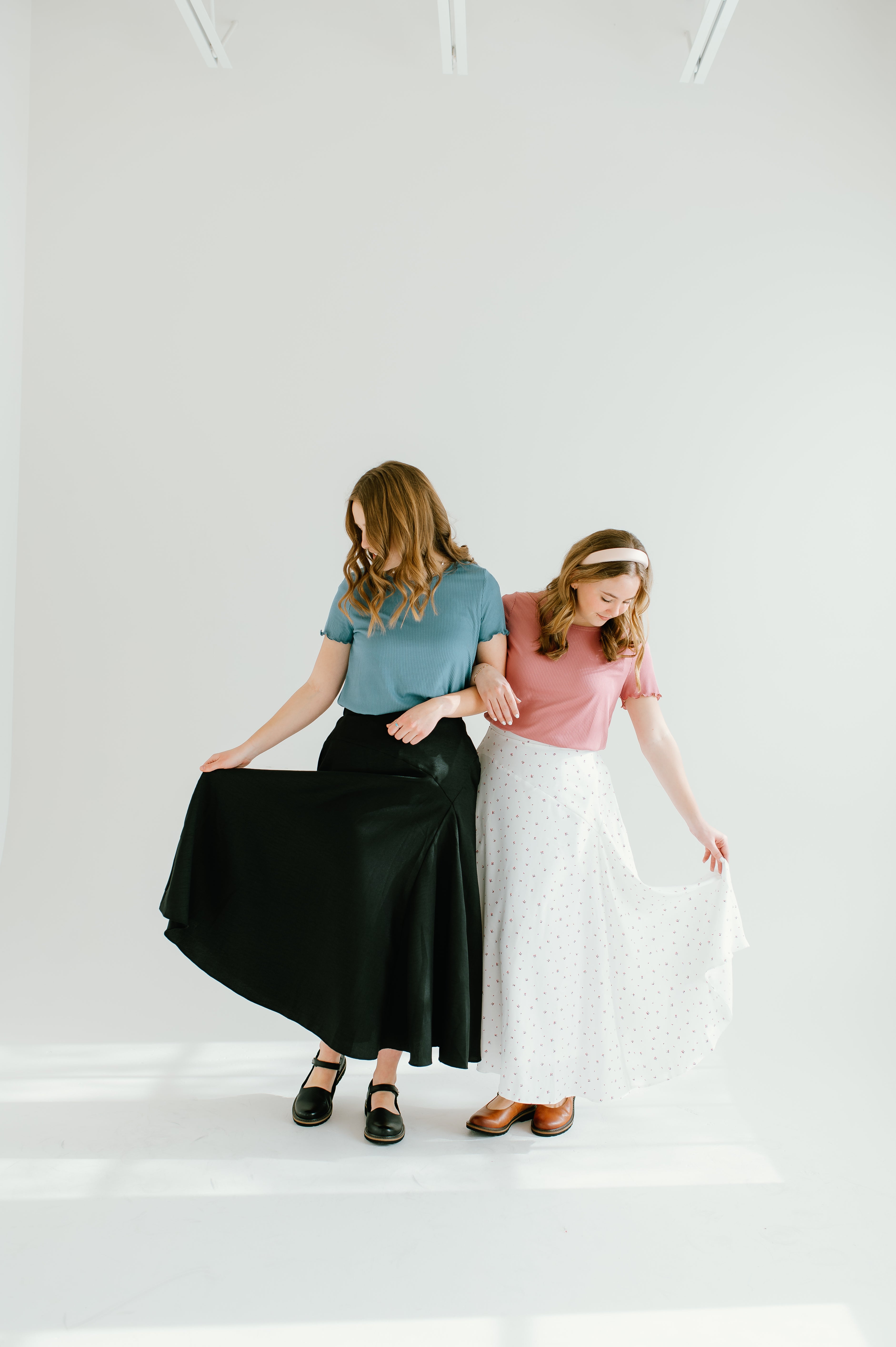 black and white flowy modest skirt