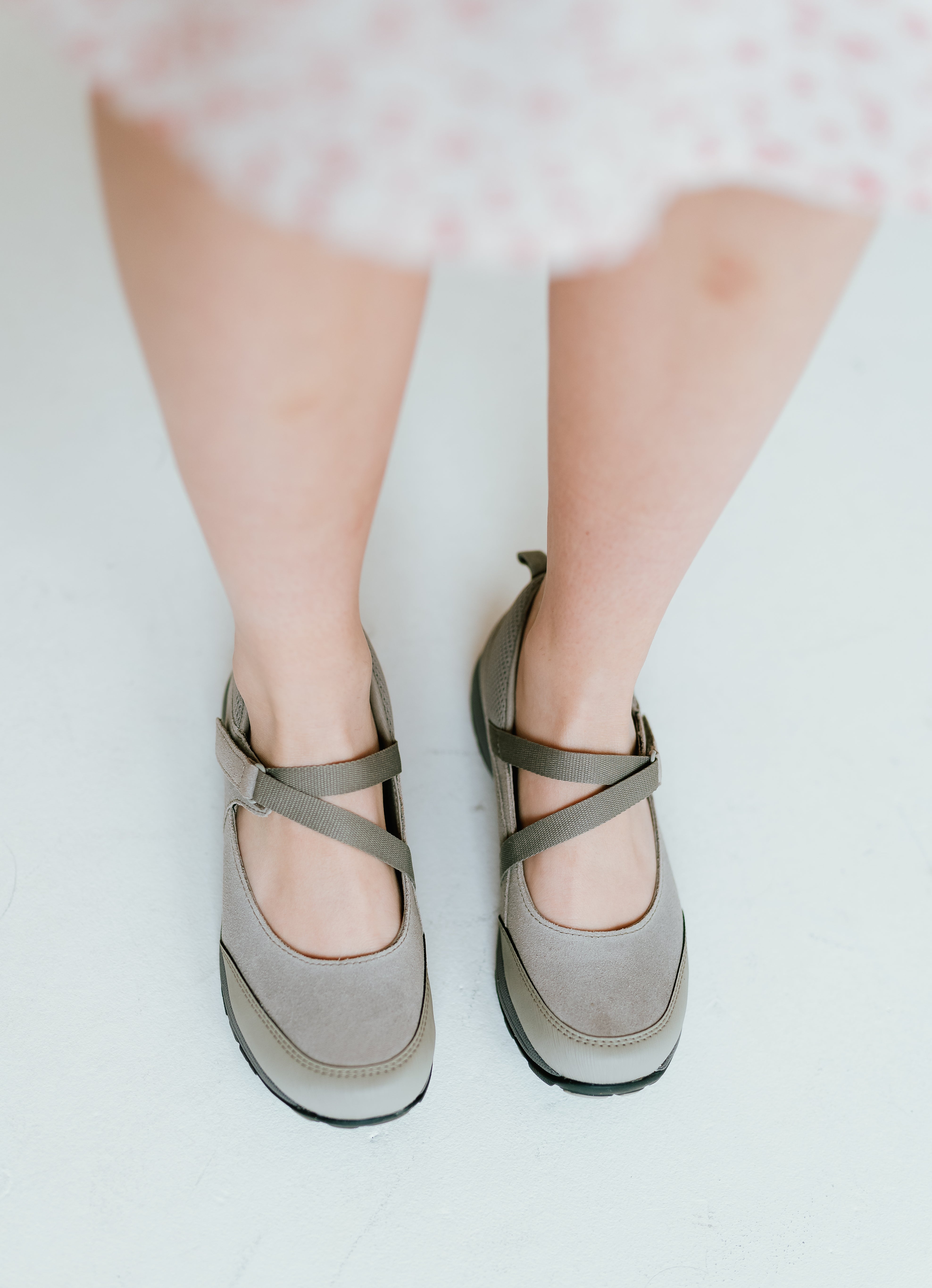 taupe water shoe