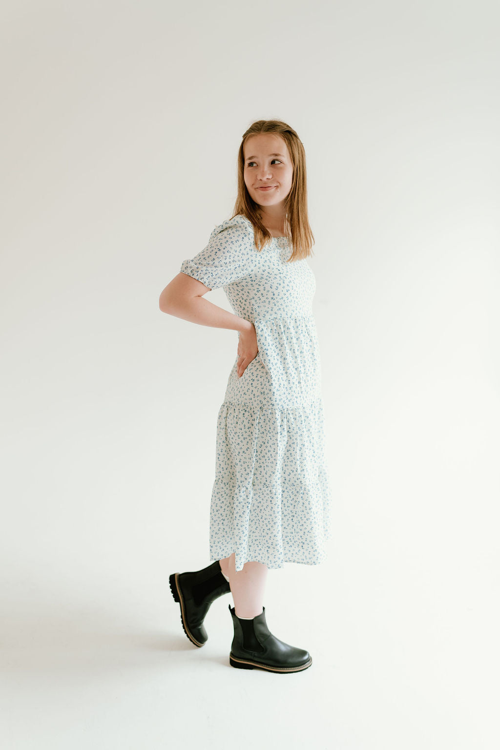 black chelsea style boot