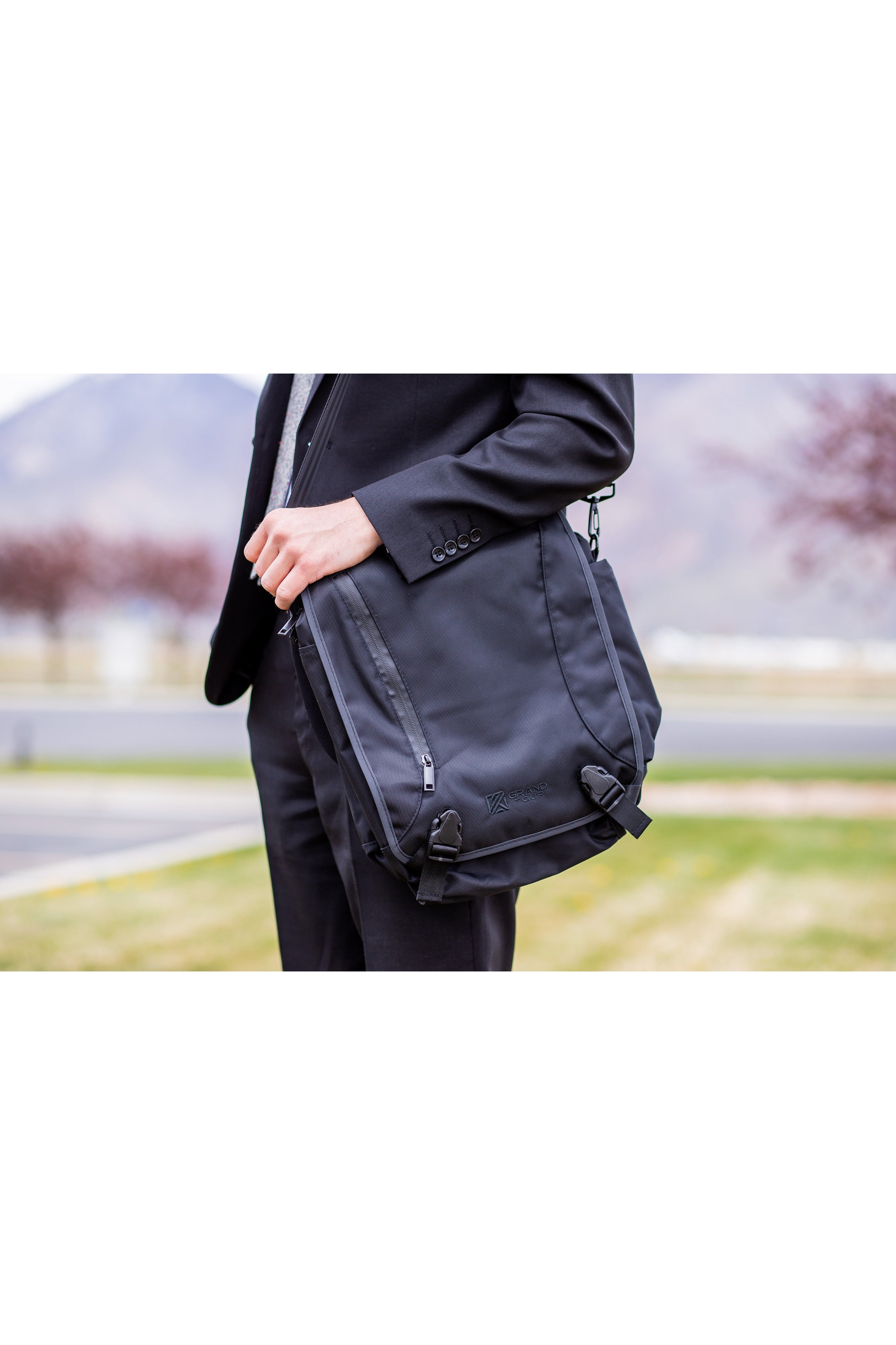 Bags - Grand Tour Arno Shoulder Bag