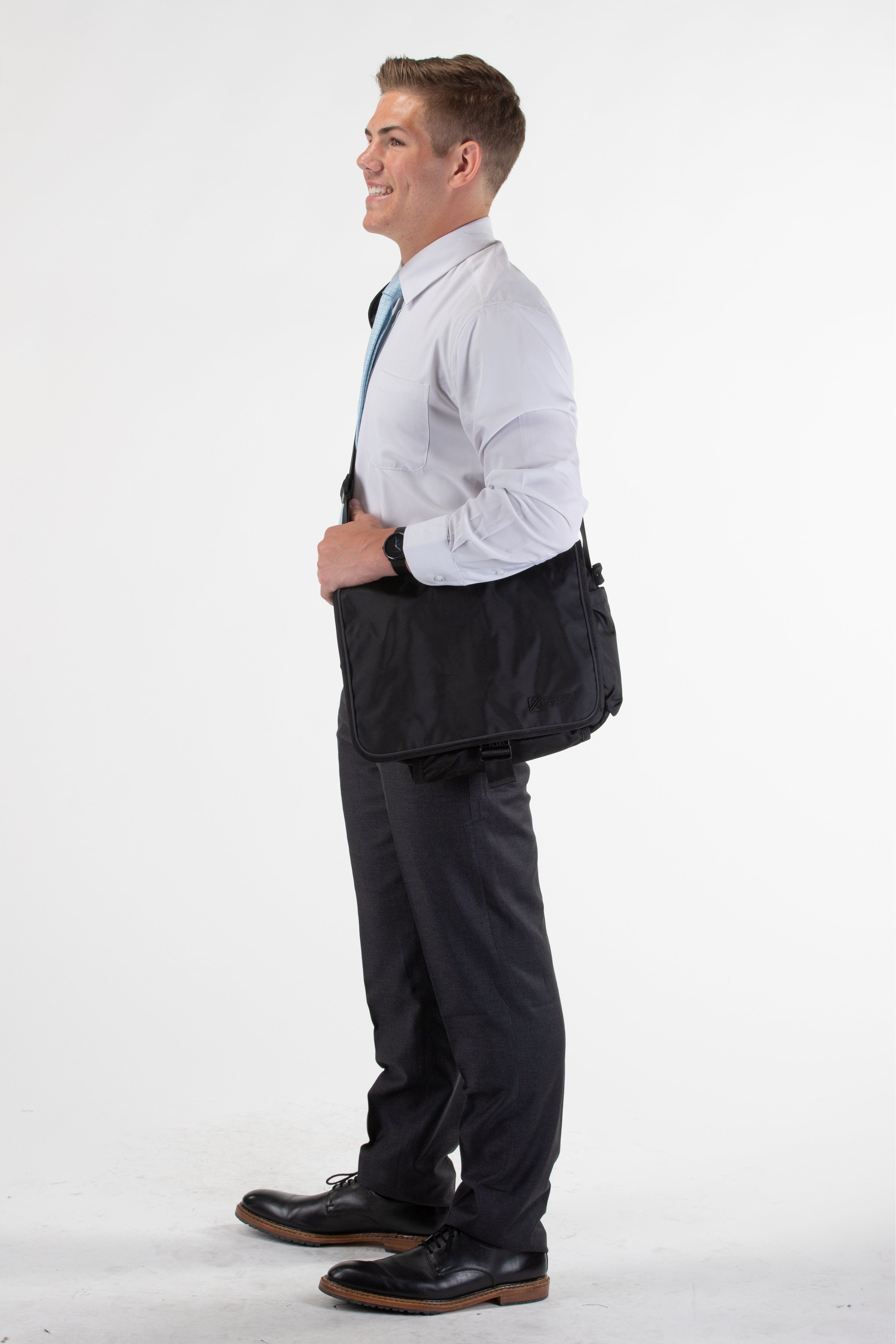 General - Grand Tour Rubicon Messenger Bag